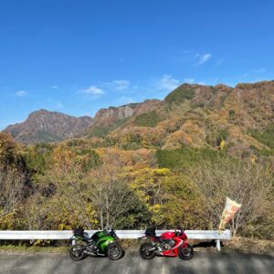 秋の奥久慈パノラマラインからつつじヶ丘展望台から眺める見事な風景とCBR650R&ninja650