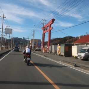秩父小鹿神社の赤い鳥居