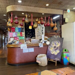 いろりの宿七里川温泉のエントランス②