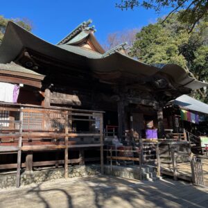 深大寺の本堂にて