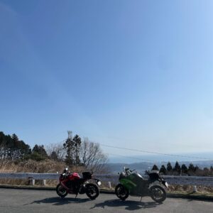 冬のグリーンふるさとラインで海を眺めるwith CBR650R & ninja650