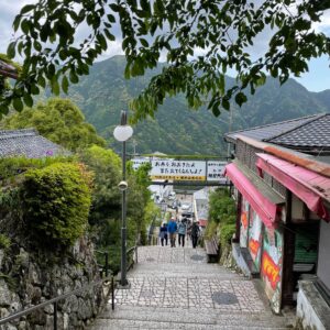 熊野那智大社・帰りの那智山表参道て