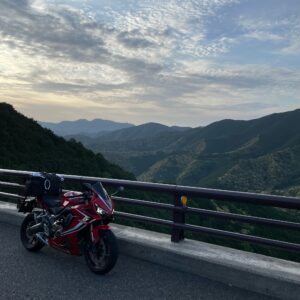 和歌山・r29の絶景ポイントにてwith CBR650R