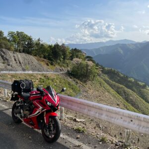 奈良r226から続く林道辻堂山線で出会った絶景with CBR650R