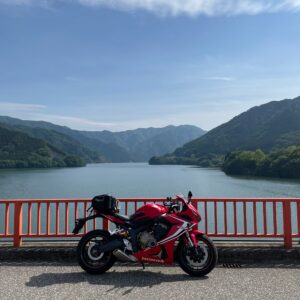 草木湖に架かる草木橋にてwith CBR650R②