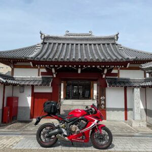 伊賀上野の寺町通りにてwith CBR650R④