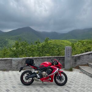 那須高原(恋人達の聖地)展望台にてwith CBR650R