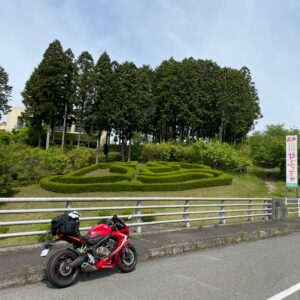 島ヶ原温泉やぶっちゃの湯にてwith CBR650R