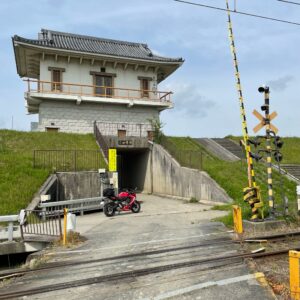 伊賀上野の小田陸閘にてwith CBR650R