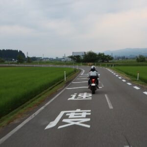 十日町の農道を走るchizuo