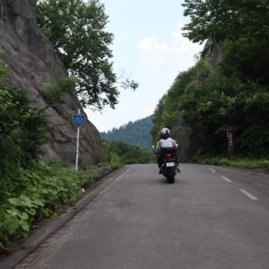 延々とうねうねが続く樹海ライン／r352の奥只見湖沿いを走る②