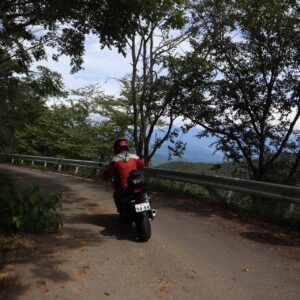 林道水ヶ森線を走るchizuo