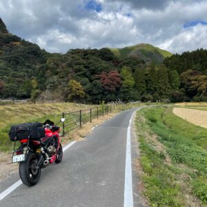 「廃線跡の絶景ロードbyツーリングマップル2023」with CBR650R