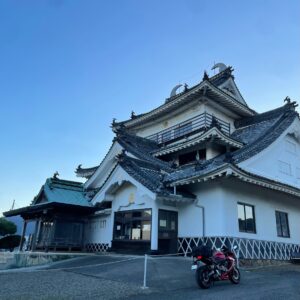 別府温泉「貴船城」にてwith CBR650R