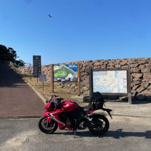 日本本土最西端のパーキングにてwith CBR650R