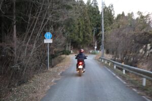 御荷鉾スーパー林道から続くr71を走る鉾にて