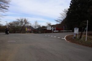 奥武蔵グリーンライン・白石峠にて