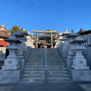 大杉神社(あんばさま総本宮)の石段にて