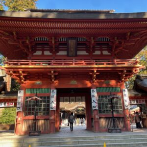 香取神宮桜門にて