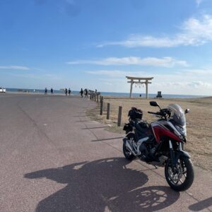 釣ヶ崎の鳥居にてwith NC750X